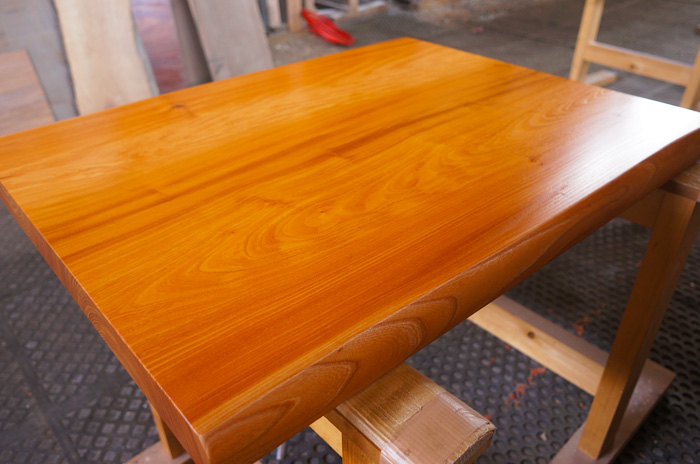 ケヤキ無垢板加工