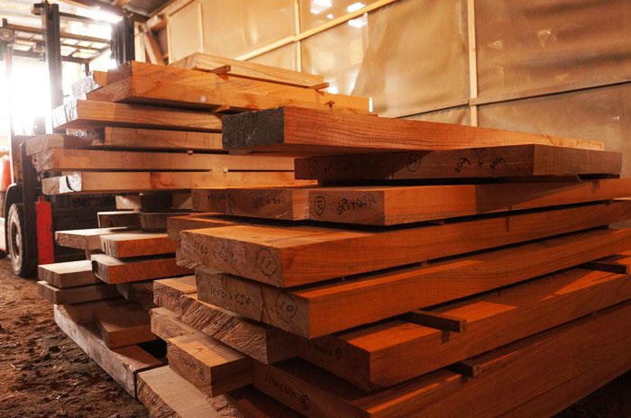 ケヤキテーブル材