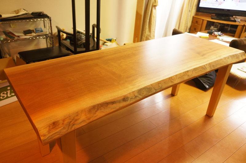 サペリ一枚板テーブル