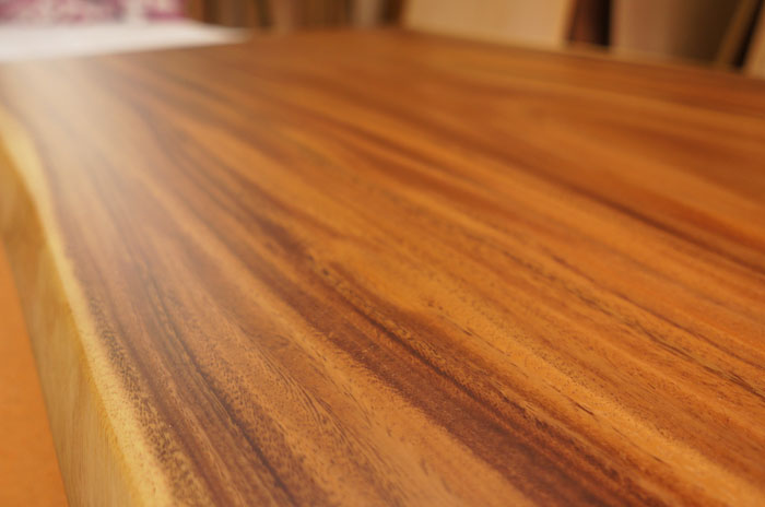 モンキーポット一枚板の木目