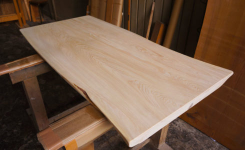 椹一枚板テーブル