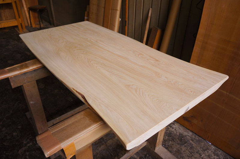 椹一枚板テーブル