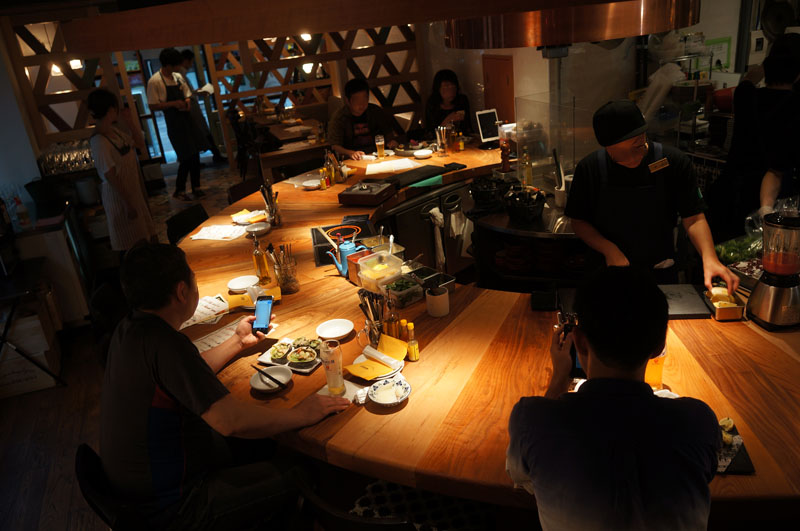 天然木店舗カウンター