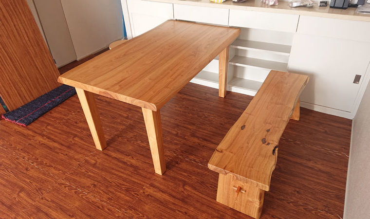 天然木テーブル