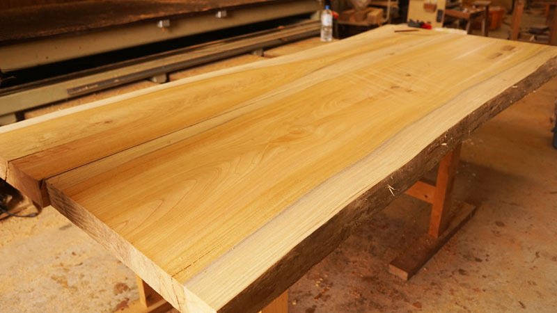 ケヤキ一枚板テーブル