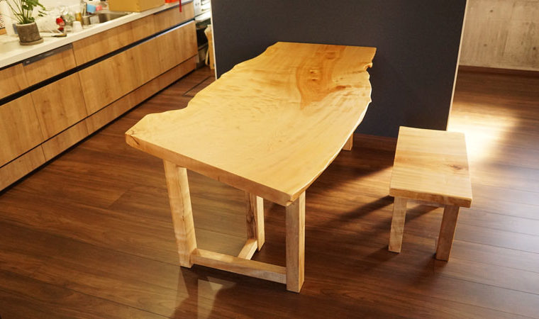 栃一枚板ダイニングテーブル