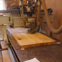 一枚板の平面出し工程