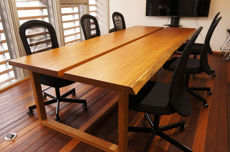無垢一枚板会議テーブル