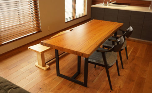 ケヤキ無垢一枚板ダイニングテーブル