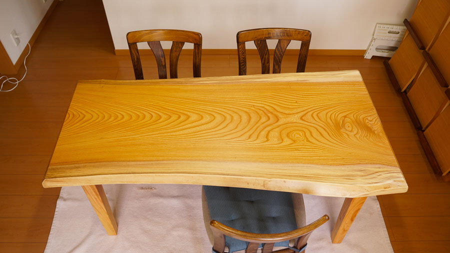 ケヤキ一枚板テーブル