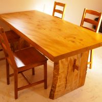 ヒマラヤ杉ダイニングテーブル