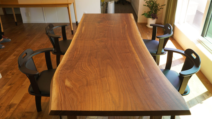 ブラックウォルナット無垢一枚板