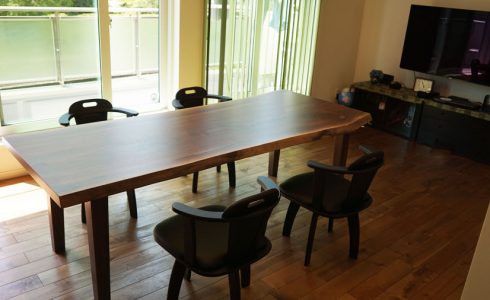 天然木一枚板テーブル