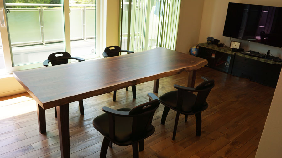 天然木一枚板テーブル