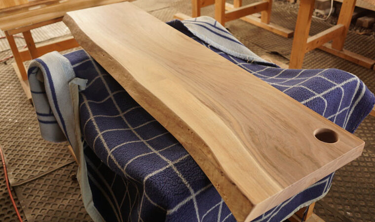 テレビカウンター一枚板