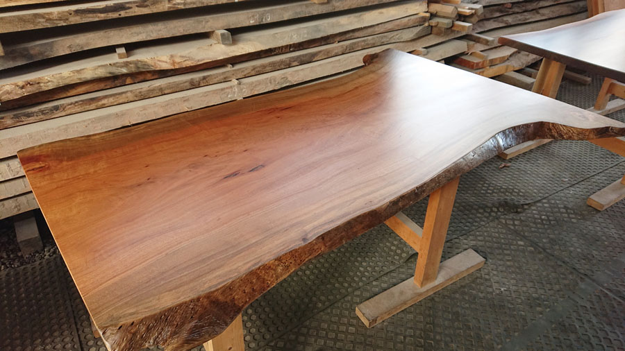 楠一枚板テーブル
