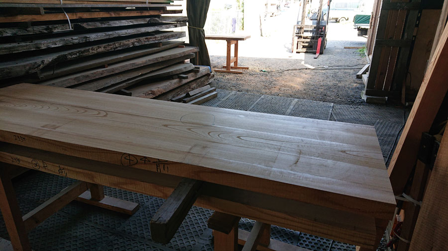 無垢一枚板カウンター