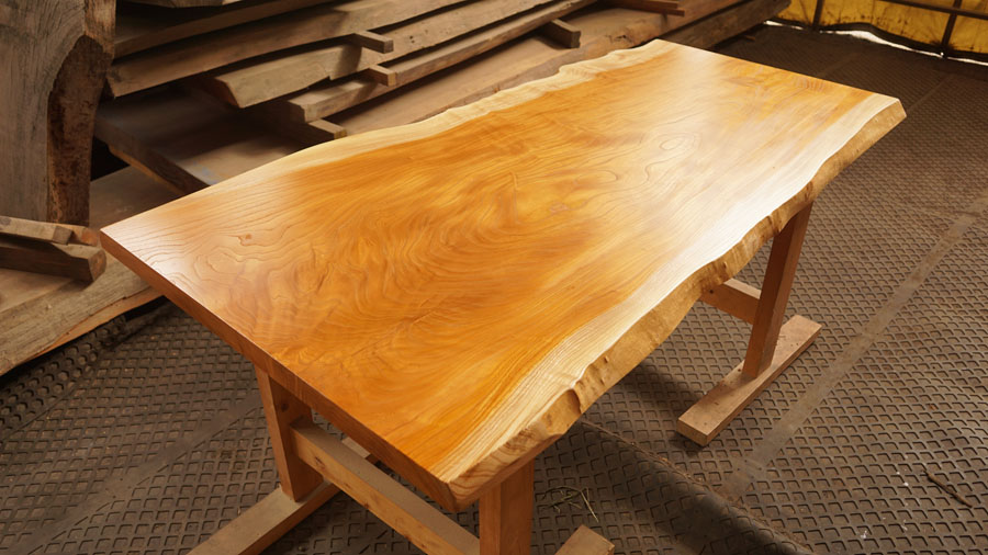 ケヤキ一枚板テーブル