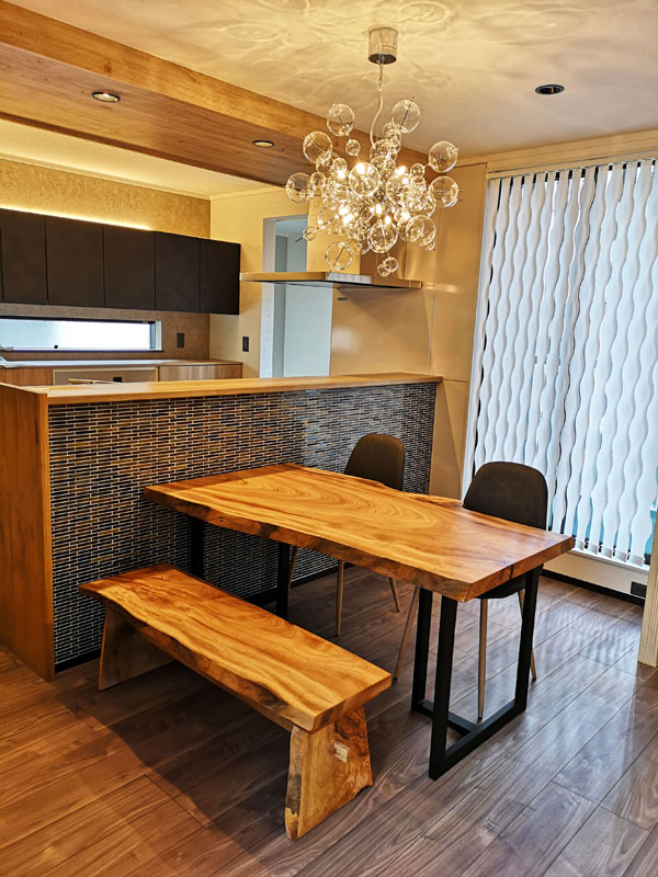 楠一枚板テーブル