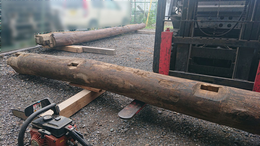 古材の仕上げ直し