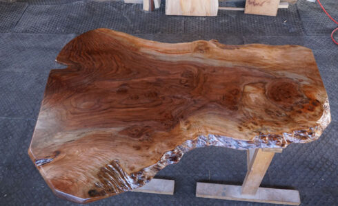 クラロウォルナット一枚板