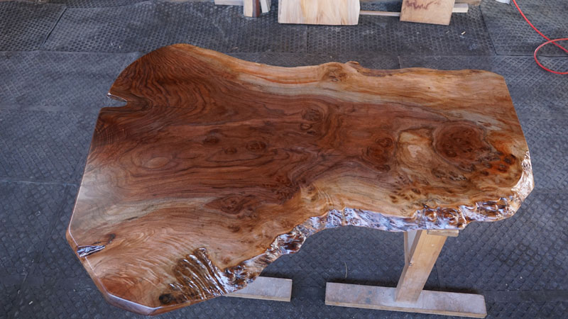 クラロウォルナット一枚板