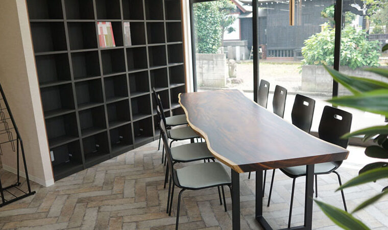 天然木一枚板会議テーブル