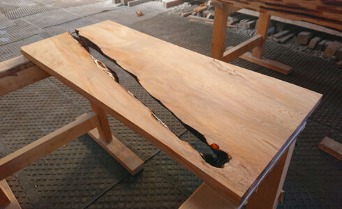 屋久杉一枚板テーブル