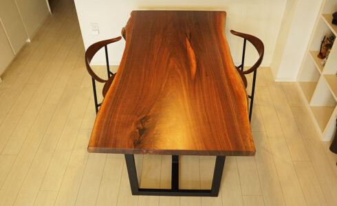 ブラックウォルナット一枚板テーブル