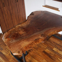 クラロウォルナット無垢一枚板