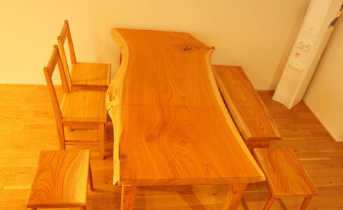 一枚板ケヤキテーブル