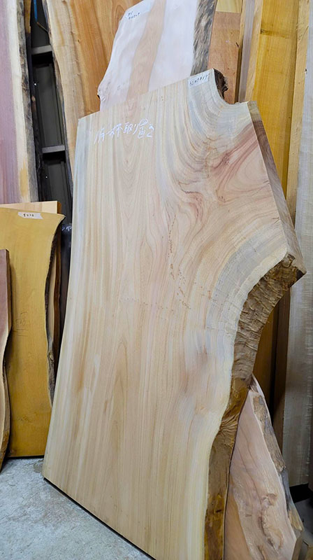 楠無垢一枚板テーブル