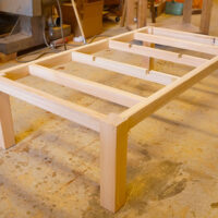 総無垢造りコタツの脚