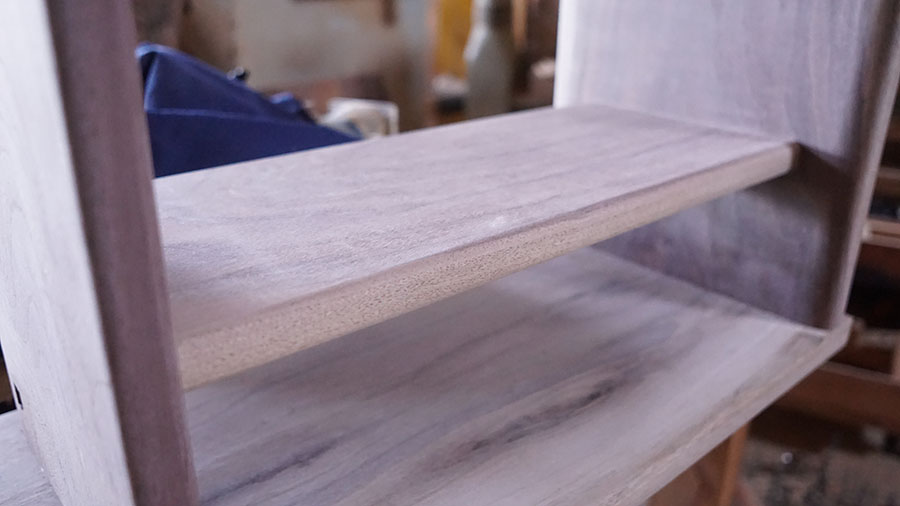 ウォルナットソファーテーブル