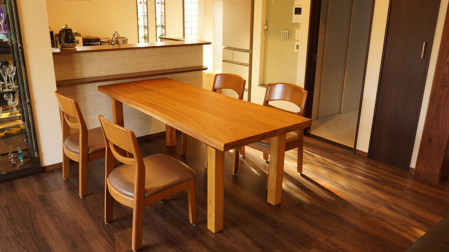 一枚板無垢テーブル