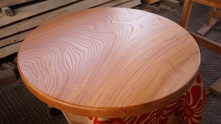 無垢一枚板丸テーブル