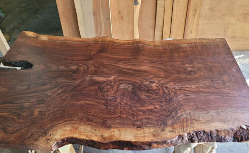 クラロウォルナット一枚板