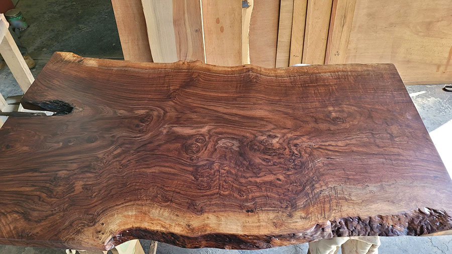 クラロウォルナット一枚板