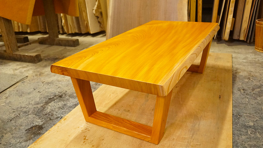 無垢一枚板ローテーブル