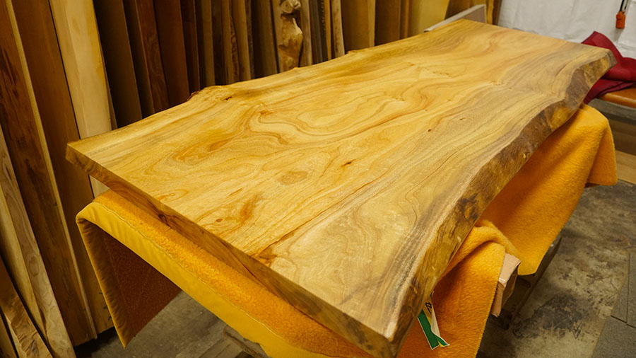 クスノキ一枚板テーブル