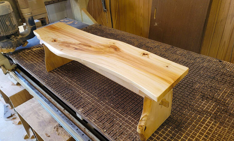 栃一枚板ベンチ