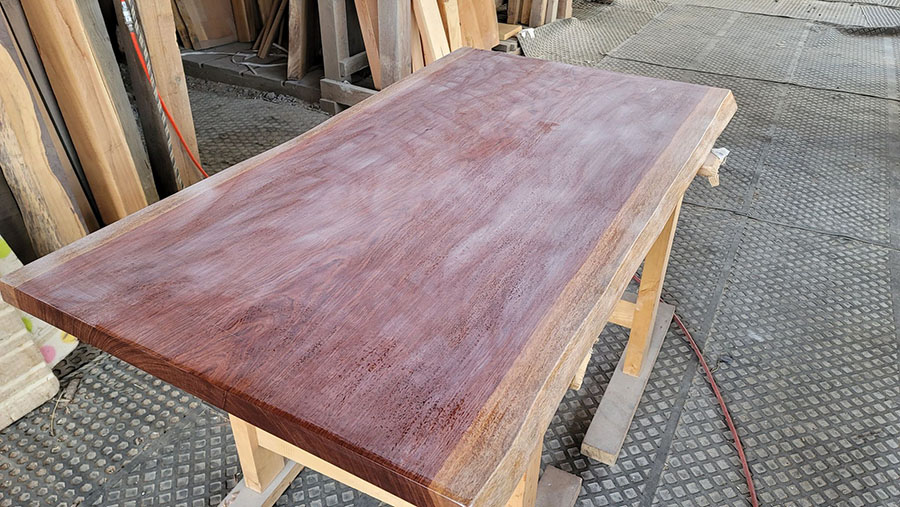 一枚板テーブル仕上げ直し