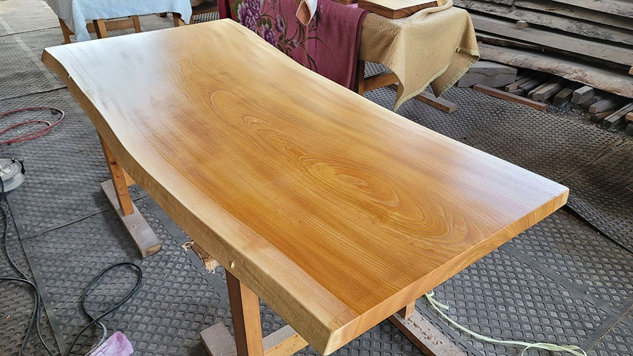 ケヤキ一枚板テーブル