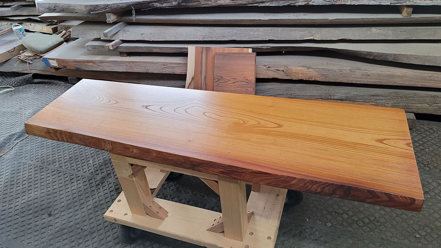 ケヤキ一枚板カウンター