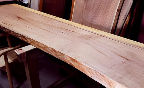 楓一枚板カウンター