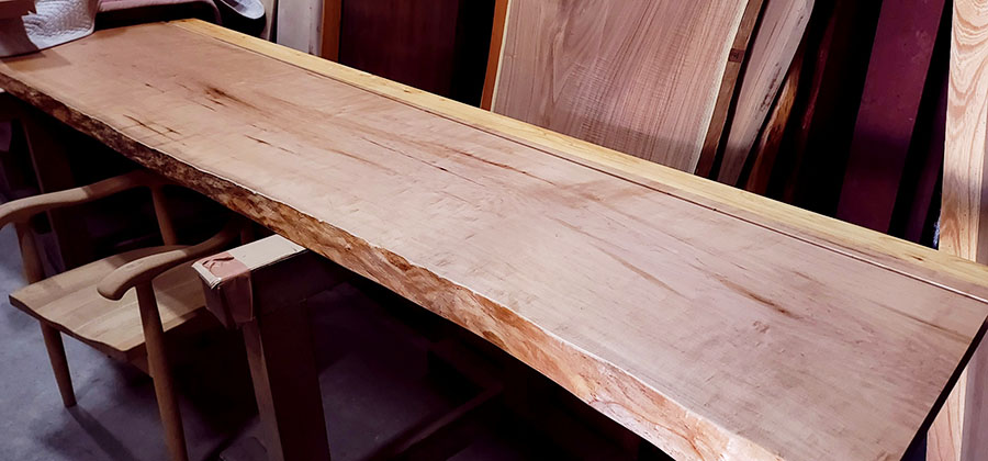 楓一枚板カウンター