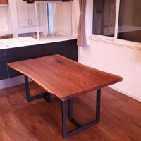 ブラックウォルナット一枚板テーブル