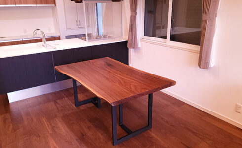 ブラックウォルナット一枚板テーブル