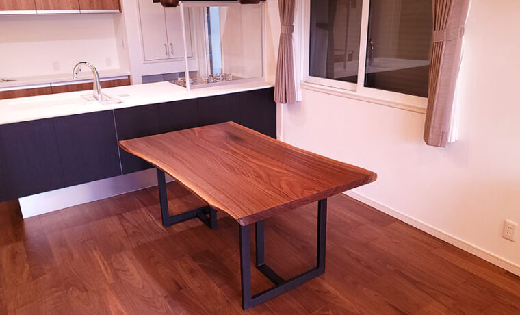 ブラックウォルナット一枚板テーブル