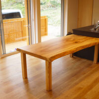 楠無垢一枚板テーブル